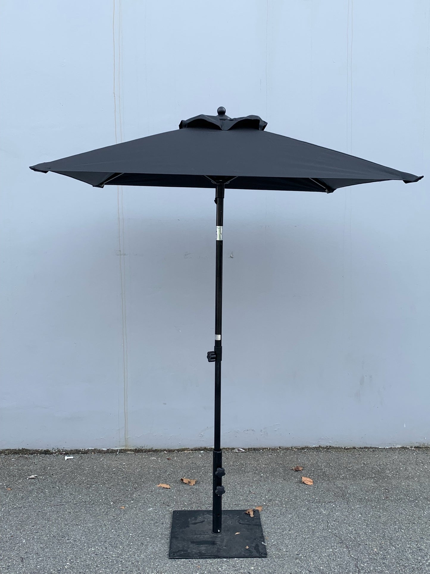 Balsam 7ft (42") Patio Umbrella